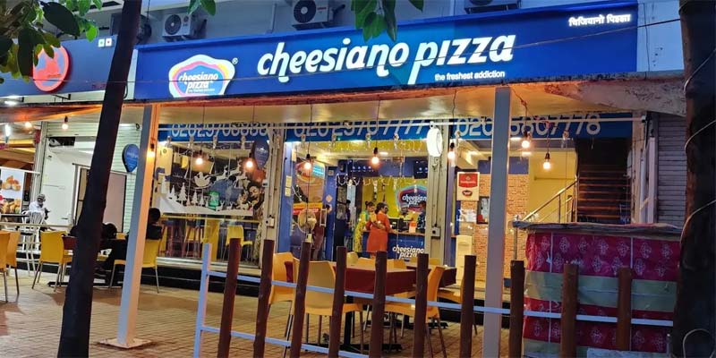 Cheesiano Pizza, Dhanori